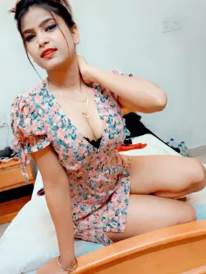 girlfriend type call girls in Gurgaon